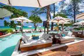 beach club